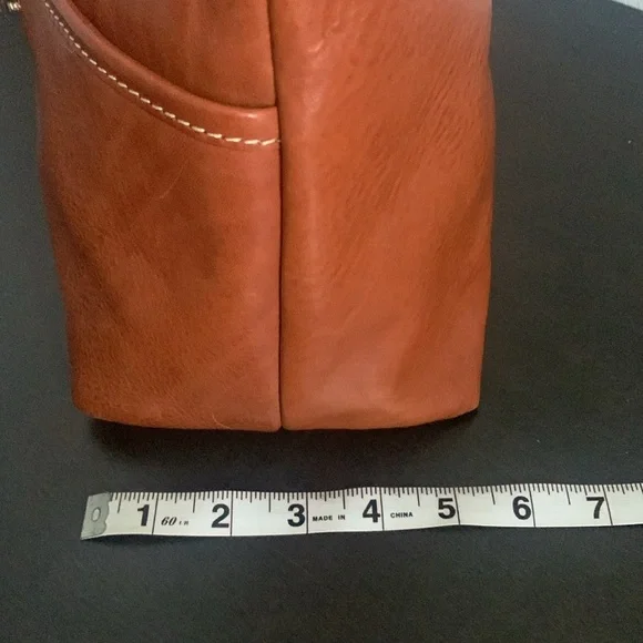 Dooney & Bourke Vintage Tan Leather Tote with Structured Design - Picture 10 of 10